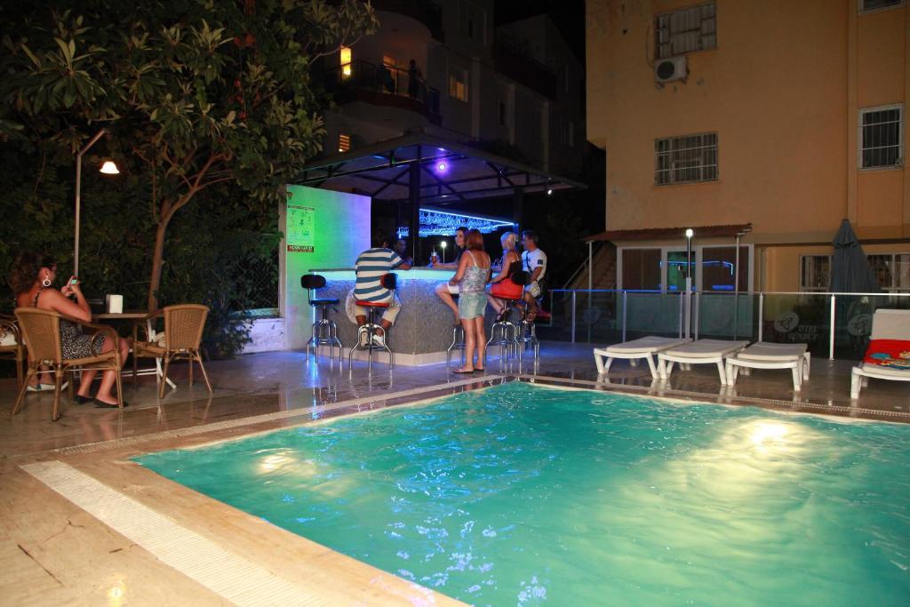 Otel Guenduez Antalya Exterior photo